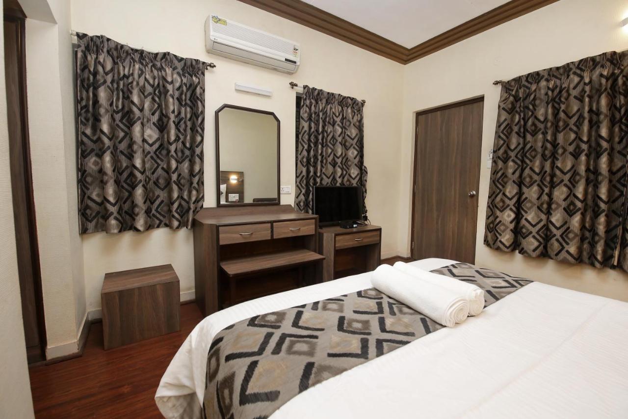 Westend Hotel Matheran Zewnętrze zdjęcie