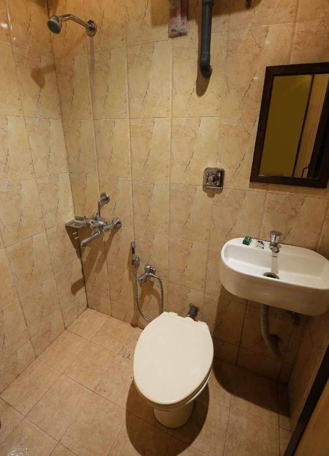 Westend Hotel Matheran Zewnętrze zdjęcie
